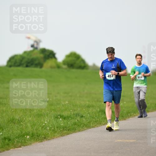 10.05.2026 - 8. Wedeler Halbmarathon Dr. Thomas Lammeyer http://msf.ph/oto/9699378 10.05.2026 11:36:59 Laufen 457, 918, 2069 meine-sportfotos.de