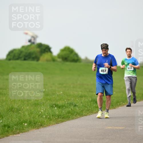 10.05.2026 - 8. Wedeler Halbmarathon Dr. Thomas Lammeyer http://msf.ph/oto/9699379 10.05.2026 11:36:59 Laufen 918, 206, 660, 457 meine-sportfotos.de