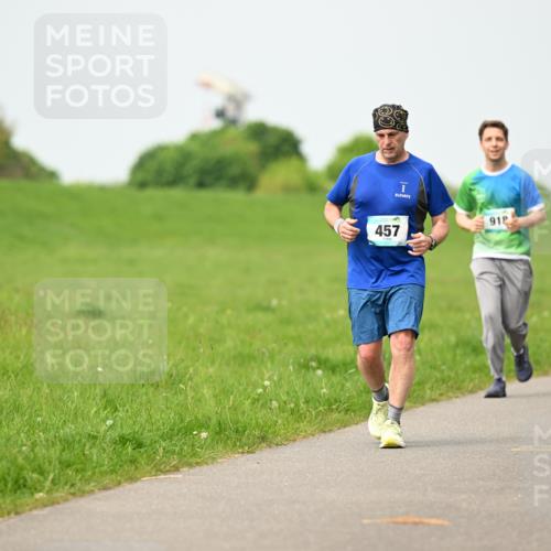 10.05.2026 - 8. Wedeler Halbmarathon Dr. Thomas Lammeyer http://msf.ph/oto/9699385 10.05.2026 11:37:01 Laufen 457, 912, 2069 meine-sportfotos.de