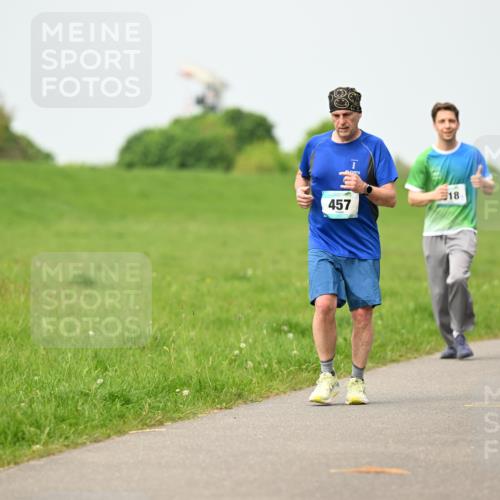 10.05.2026 - 8. Wedeler Halbmarathon Dr. Thomas Lammeyer http://msf.ph/oto/9699386 10.05.2026 11:37:02 Laufen 457, 2069 meine-sportfotos.de