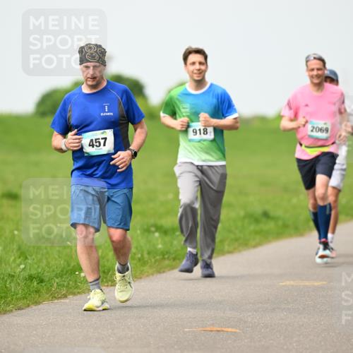 10.05.2026 - 8. Wedeler Halbmarathon Dr. Thomas Lammeyer http://msf.ph/oto/9699393 10.05.2026 11:37:03 Laufen 457, 189, 918, 2069 meine-sportfotos.de