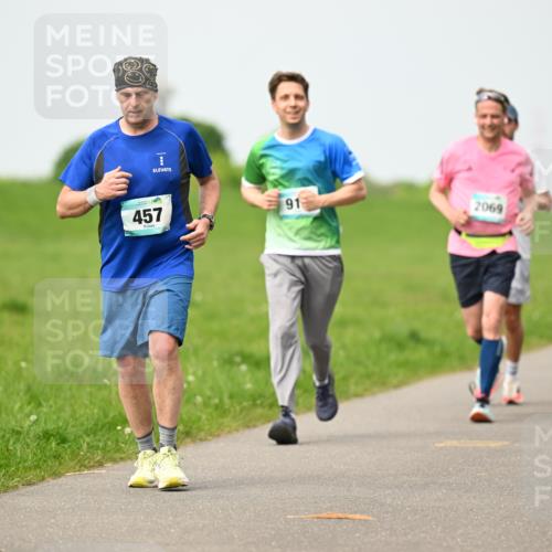 10.05.2026 - 8. Wedeler Halbmarathon Dr. Thomas Lammeyer http://msf.ph/oto/9699395 10.05.2026 11:37:03 Laufen 457, 189, 2069 meine-sportfotos.de