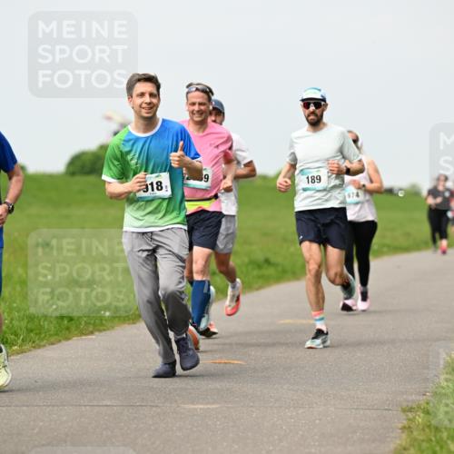 10.05.2026 - 8. Wedeler Halbmarathon Dr. Thomas Lammeyer http://msf.ph/oto/9699409 10.05.2026 11:37:06 Laufen 457, 189, 974 meine-sportfotos.de