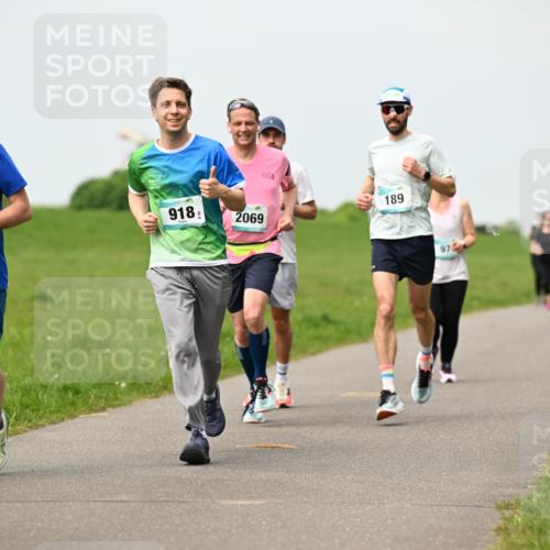 10.05.2026 - 8. Wedeler Halbmarathon Dr. Thomas Lammeyer http://msf.ph/oto/9699410 10.05.2026 11:37:06 Laufen 918, 189, 2069 meine-sportfotos.de