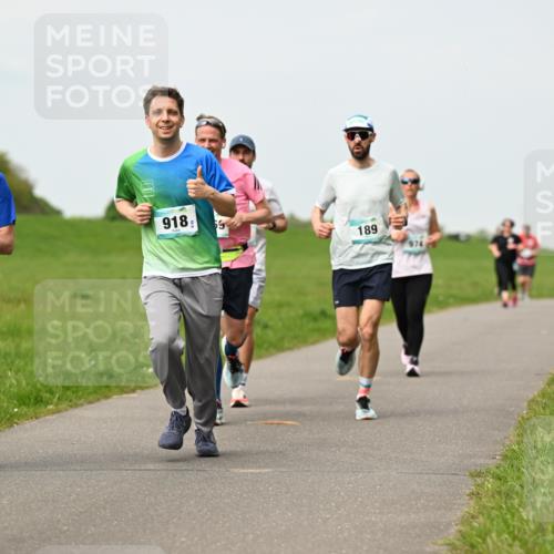 10.05.2026 - 8. Wedeler Halbmarathon Dr. Thomas Lammeyer http://msf.ph/oto/9699413 10.05.2026 11:37:06 Laufen 918, 457, 189 meine-sportfotos.de