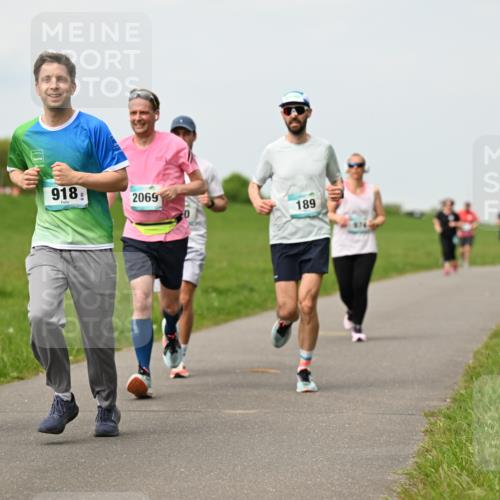 10.05.2026 - 8. Wedeler Halbmarathon Dr. Thomas Lammeyer http://msf.ph/oto/9699419 10.05.2026 11:37:07 Laufen 918, 457, 2069, 189 meine-sportfotos.de