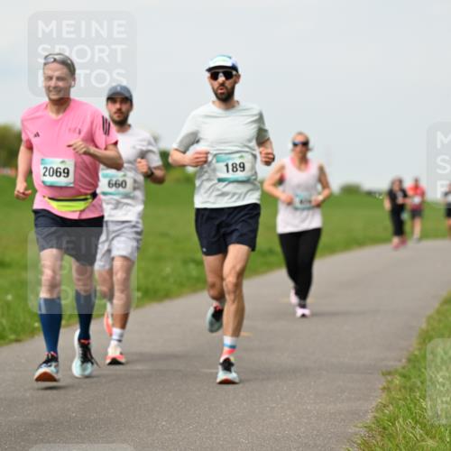 10.05.2026 - 8. Wedeler Halbmarathon Dr. Thomas Lammeyer http://msf.ph/oto/9699423 10.05.2026 11:37:08 Laufen 2069, 660, 189 meine-sportfotos.de
