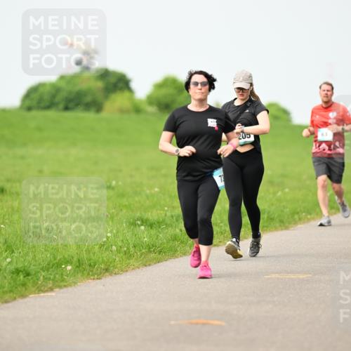 10.05.2026 - 8. Wedeler Halbmarathon Dr. Thomas Lammeyer http://msf.ph/oto/9699444 10.05.2026 11:37:17 Laufen 205 meine-sportfotos.de