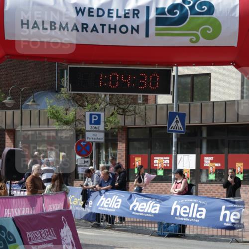 10.05.2026 - 8. Wedeler Halbmarathon Yannick Fuchs http://msf.ph/oto/9699468 10.05.2026 11:04:30 Ziel  meine-sportfotos.de