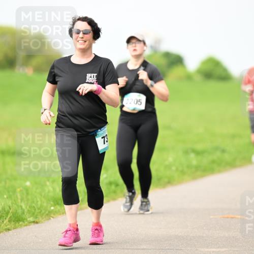 10.05.2026 - 8. Wedeler Halbmarathon Dr. Thomas Lammeyer http://msf.ph/oto/9699471 10.05.2026 11:37:21 Laufen 2205 meine-sportfotos.de