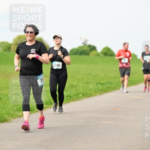10.05.2026 - 8. Wedeler Halbmarathon Dr. Thomas Lammeyer http://msf.ph/oto/9699477 10.05.2026 11:37:21 Laufen 2205 meine-sportfotos.de