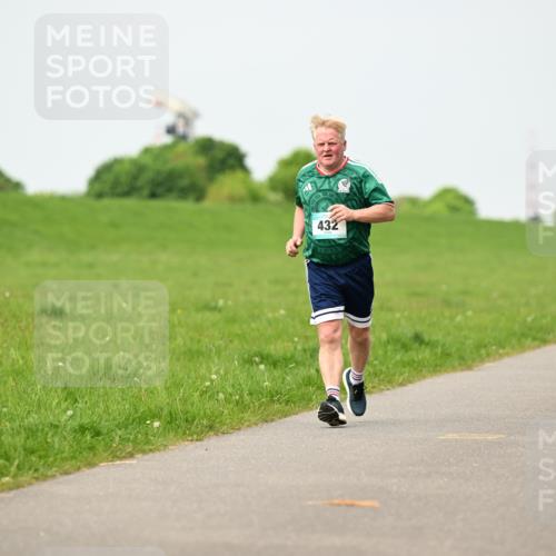 10.05.2026 - 8. Wedeler Halbmarathon Dr. Thomas Lammeyer http://msf.ph/oto/9699563 10.05.2026 11:37:32 Laufen 432 meine-sportfotos.de