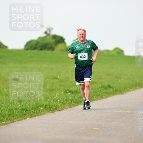 10.05.2026 - 8. Wedeler Halbmarathon Dr. Thomas Lammeyer http://msf.ph/oto/9699565 10.05.2026 11:37:33 Laufen 432 meine-sportfotos.de