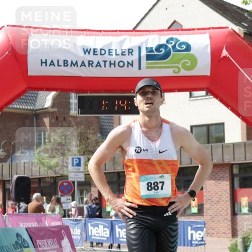 10.05.2026 - 8. Wedeler Halbmarathon Yannick Fuchs http://msf.ph/oto/9699567 10.05.2026 11:14:10 Ziel 887 meine-sportfotos.de