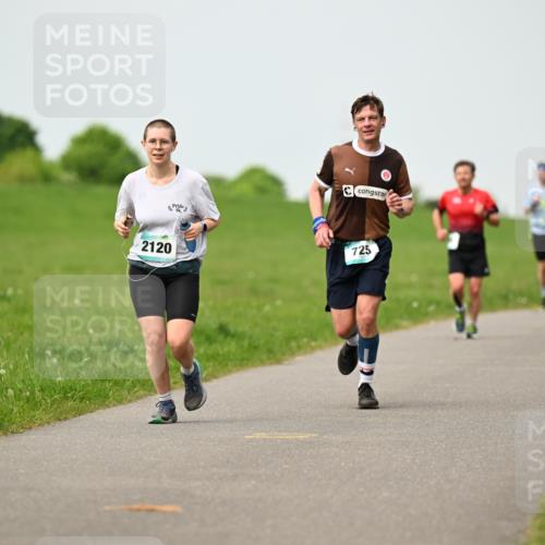 10.05.2026 - 8. Wedeler Halbmarathon Dr. Thomas Lammeyer http://msf.ph/oto/9699603 10.05.2026 11:37:38 Laufen 2120, 725 meine-sportfotos.de