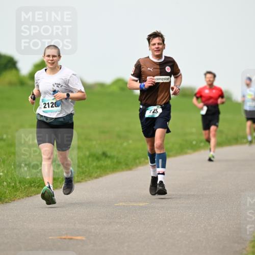 10.05.2026 - 8. Wedeler Halbmarathon Dr. Thomas Lammeyer http://msf.ph/oto/9699608 10.05.2026 11:37:39 Laufen 2120, 725 meine-sportfotos.de