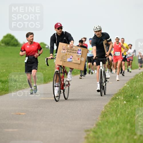 10.05.2026 - 8. Wedeler Halbmarathon Dr. Thomas Lammeyer http://msf.ph/oto/9699631 10.05.2026 11:37:43 Laufen 000, 2237 meine-sportfotos.de