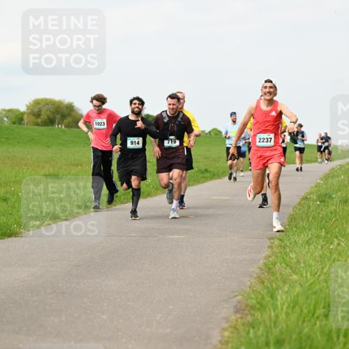 10.05.2026 - 8. Wedeler Halbmarathon Dr. Thomas Lammeyer http://msf.ph/oto/9699665 10.05.2026 11:37:51 Laufen 1023, 914, 719, 2237 meine-sportfotos.de