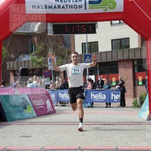10.05.2026 - 8. Wedeler Halbmarathon Yannick Fuchs http://msf.ph/oto/9699685 10.05.2026 11:17:51 Ziel 774, 2246 meine-sportfotos.de