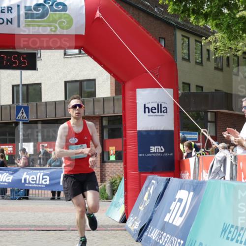 10.05.2026 - 8. Wedeler Halbmarathon Yannick Fuchs http://msf.ph/oto/9699724 10.05.2026 11:17:54 Ziel 774, 2246 meine-sportfotos.de
