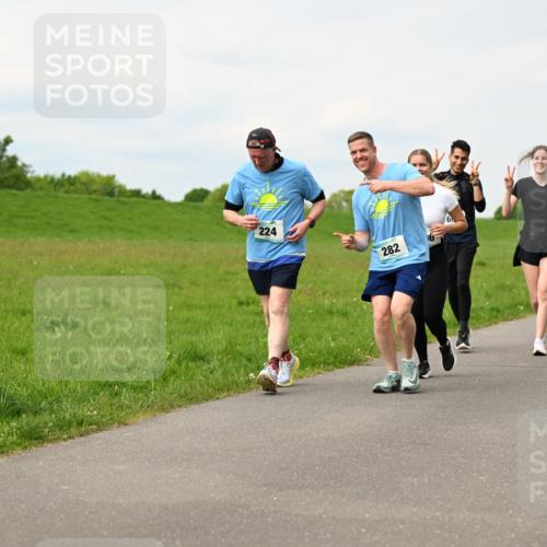 10.05.2026 - 8. Wedeler Halbmarathon Dr. Thomas Lammeyer http://msf.ph/oto/9699780 10.05.2026 11:38:03 Laufen 224, 282, 664, 2186 meine-sportfotos.de