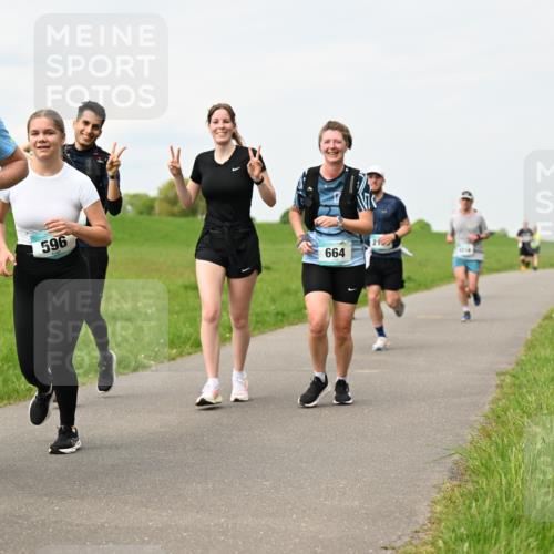 10.05.2026 - 8. Wedeler Halbmarathon Dr. Thomas Lammeyer http://msf.ph/oto/9699798 10.05.2026 11:38:05 Laufen 282, 596, 664 meine-sportfotos.de