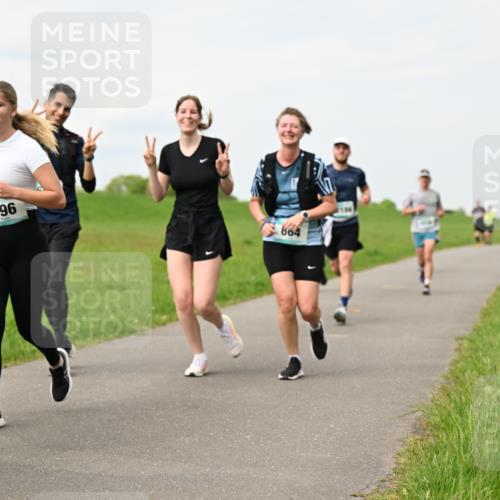 10.05.2026 - 8. Wedeler Halbmarathon Dr. Thomas Lammeyer http://msf.ph/oto/9699802 10.05.2026 11:38:05 Laufen 282, 596 meine-sportfotos.de