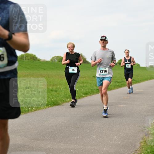 10.05.2026 - 8. Wedeler Halbmarathon Dr. Thomas Lammeyer http://msf.ph/oto/9699832 10.05.2026 11:38:08 Laufen 2186, 2216 meine-sportfotos.de