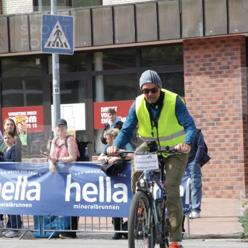 10.05.2026 - 8. Wedeler Halbmarathon Yannick Fuchs http://msf.ph/oto/9699836 10.05.2026 11:18:19 Ziel 802, 2083 meine-sportfotos.de