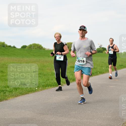 10.05.2026 - 8. Wedeler Halbmarathon Dr. Thomas Lammeyer http://msf.ph/oto/9699839 10.05.2026 11:38:09 Laufen 2216 meine-sportfotos.de