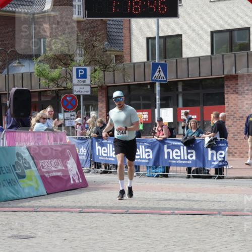 10.05.2026 - 8. Wedeler Halbmarathon Yannick Fuchs http://msf.ph/oto/9699848 10.05.2026 11:18:46 Ziel 2144 meine-sportfotos.de