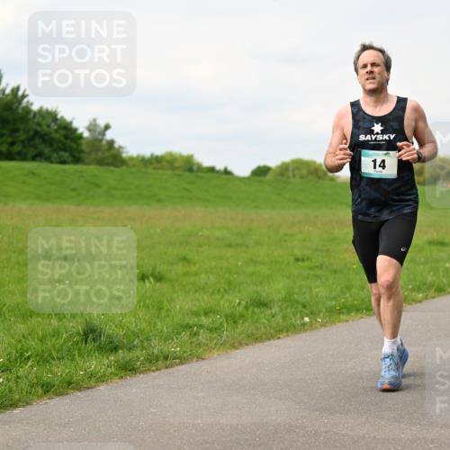 10.05.2026 - 8. Wedeler Halbmarathon Dr. Thomas Lammeyer http://msf.ph/oto/9699856 10.05.2026 11:38:12 Laufen  meine-sportfotos.de