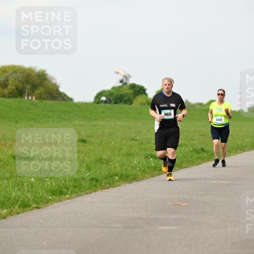 10.05.2026 - 8. Wedeler Halbmarathon Dr. Thomas Lammeyer http://msf.ph/oto/9699866 10.05.2026 11:38:18 Laufen 965, 604 meine-sportfotos.de