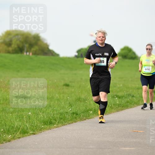 10.05.2026 - 8. Wedeler Halbmarathon Dr. Thomas Lammeyer http://msf.ph/oto/9699884 10.05.2026 11:38:20 Laufen 604 meine-sportfotos.de