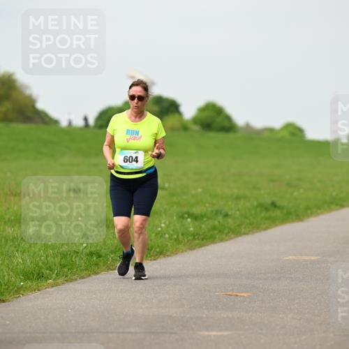 10.05.2026 - 8. Wedeler Halbmarathon Dr. Thomas Lammeyer http://msf.ph/oto/9699905 10.05.2026 11:38:22 Laufen 604 meine-sportfotos.de