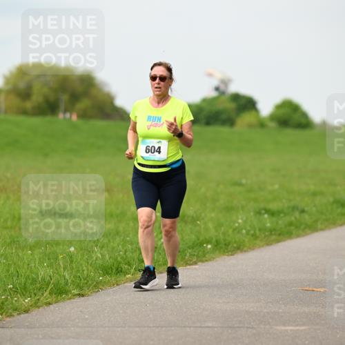 10.05.2026 - 8. Wedeler Halbmarathon Dr. Thomas Lammeyer http://msf.ph/oto/9699914 10.05.2026 11:38:23 Laufen 604 meine-sportfotos.de