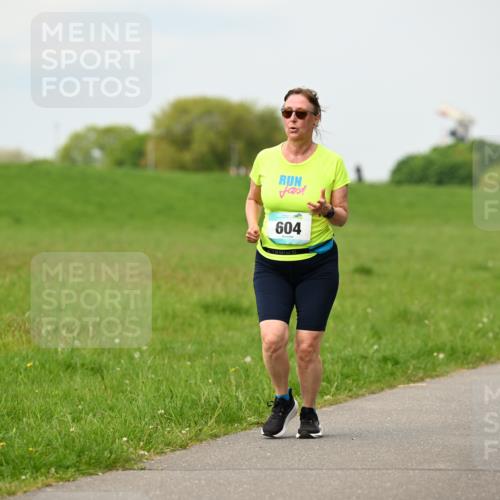 10.05.2026 - 8. Wedeler Halbmarathon Dr. Thomas Lammeyer http://msf.ph/oto/9699922 10.05.2026 11:38:24 Laufen 604 meine-sportfotos.de