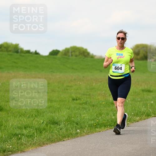 10.05.2026 - 8. Wedeler Halbmarathon Dr. Thomas Lammeyer http://msf.ph/oto/9699938 10.05.2026 11:38:25 Laufen 604 meine-sportfotos.de