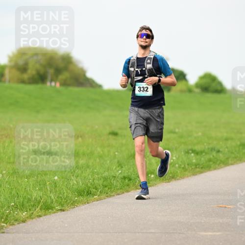 10.05.2026 - 8. Wedeler Halbmarathon Dr. Thomas Lammeyer http://msf.ph/oto/9699972 10.05.2026 11:38:44 Laufen 332 meine-sportfotos.de