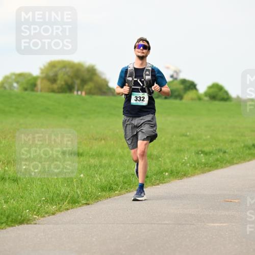 10.05.2026 - 8. Wedeler Halbmarathon Dr. Thomas Lammeyer http://msf.ph/oto/9699976 10.05.2026 11:38:45 Laufen 332 meine-sportfotos.de