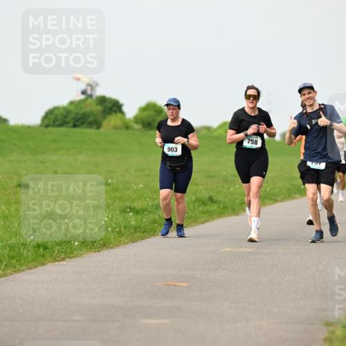 10.05.2026 - 8. Wedeler Halbmarathon Dr. Thomas Lammeyer http://msf.ph/oto/9699981 10.05.2026 11:38:48 Laufen 903, 758, 431 meine-sportfotos.de