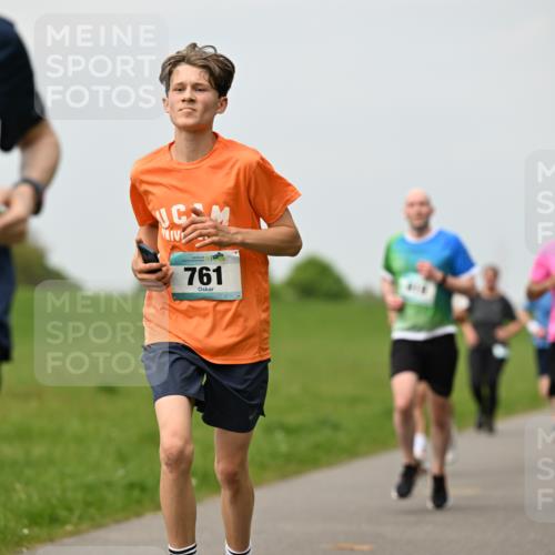 10.05.2026 - 8. Wedeler Halbmarathon Dr. Thomas Lammeyer http://msf.ph/oto/9700033 10.05.2026 11:38:54 Laufen 761, 404 meine-sportfotos.de