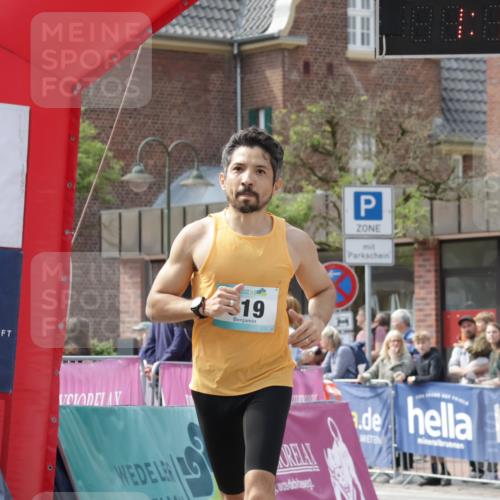 10.05.2026 - 8. Wedeler Halbmarathon Yannick Fuchs http://msf.ph/oto/9700093 10.05.2026 11:19:54 Ziel 442, 619 meine-sportfotos.de