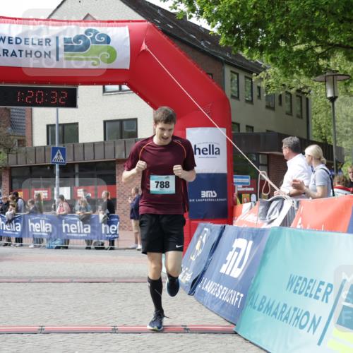 10.05.2026 - 8. Wedeler Halbmarathon Yannick Fuchs http://msf.ph/oto/9700135 10.05.2026 11:20:32 Ziel 788 meine-sportfotos.de