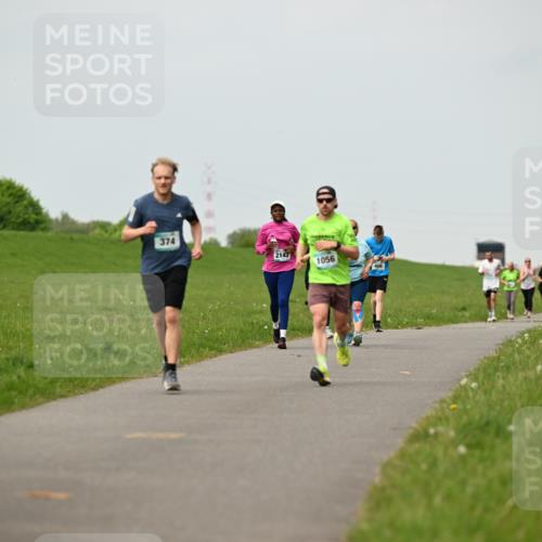 10.05.2026 - 8. Wedeler Halbmarathon Dr. Thomas Lammeyer http://msf.ph/oto/9700158 10.05.2026 11:39:07 Laufen 374, 2143, 1056 meine-sportfotos.de