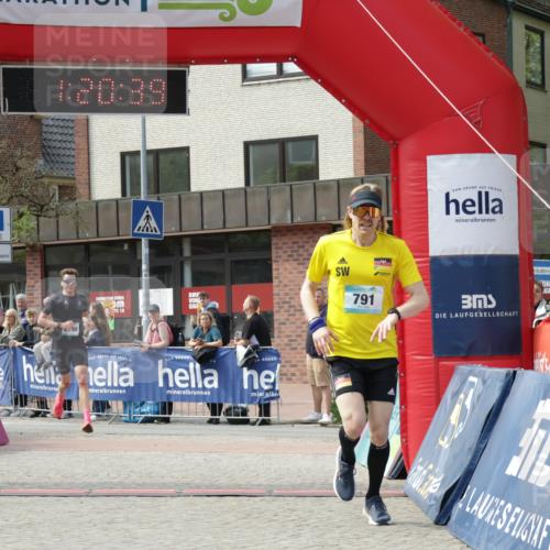 10.05.2026 - 8. Wedeler Halbmarathon Yannick Fuchs http://msf.ph/oto/9700182 10.05.2026 11:20:39 Ziel 791, 2198 meine-sportfotos.de
