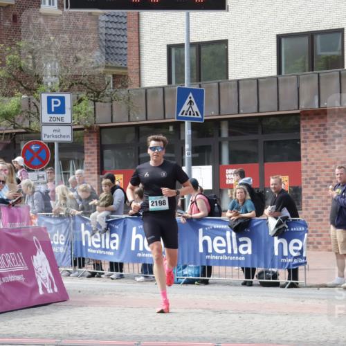 10.05.2026 - 8. Wedeler Halbmarathon Yannick Fuchs http://msf.ph/oto/9700190 10.05.2026 11:20:40 Ziel 791, 2198 meine-sportfotos.de