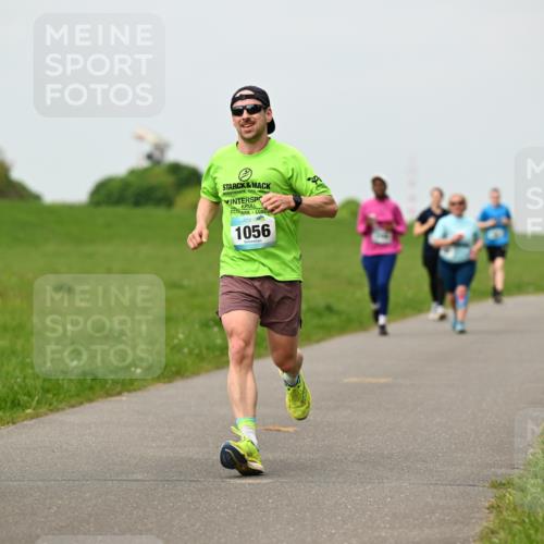 10.05.2026 - 8. Wedeler Halbmarathon Dr. Thomas Lammeyer http://msf.ph/oto/9700204 10.05.2026 11:39:12 Laufen 1056 meine-sportfotos.de