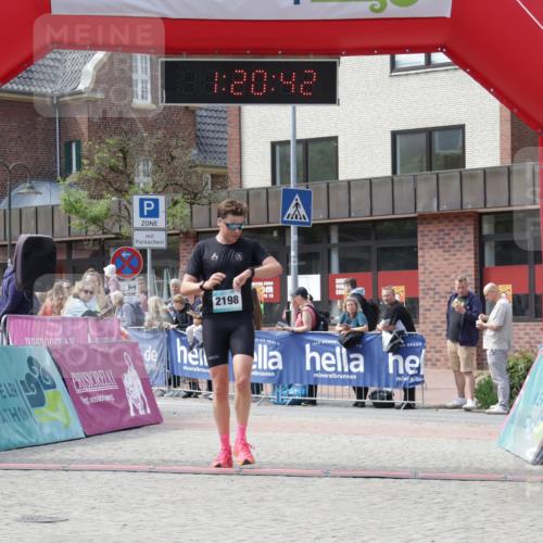 10.05.2026 - 8. Wedeler Halbmarathon Yannick Fuchs http://msf.ph/oto/9700208 10.05.2026 11:20:42 Ziel 791, 2198 meine-sportfotos.de