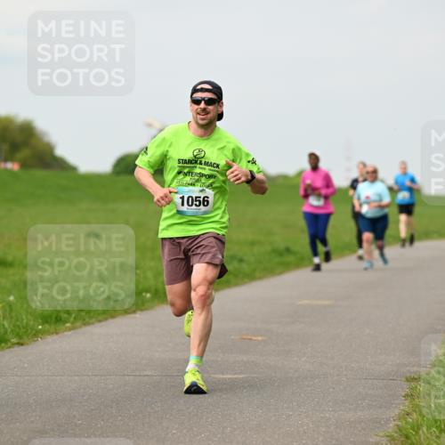 10.05.2026 - 8. Wedeler Halbmarathon Dr. Thomas Lammeyer http://msf.ph/oto/9700209 10.05.2026 11:39:13 Laufen 1056 meine-sportfotos.de